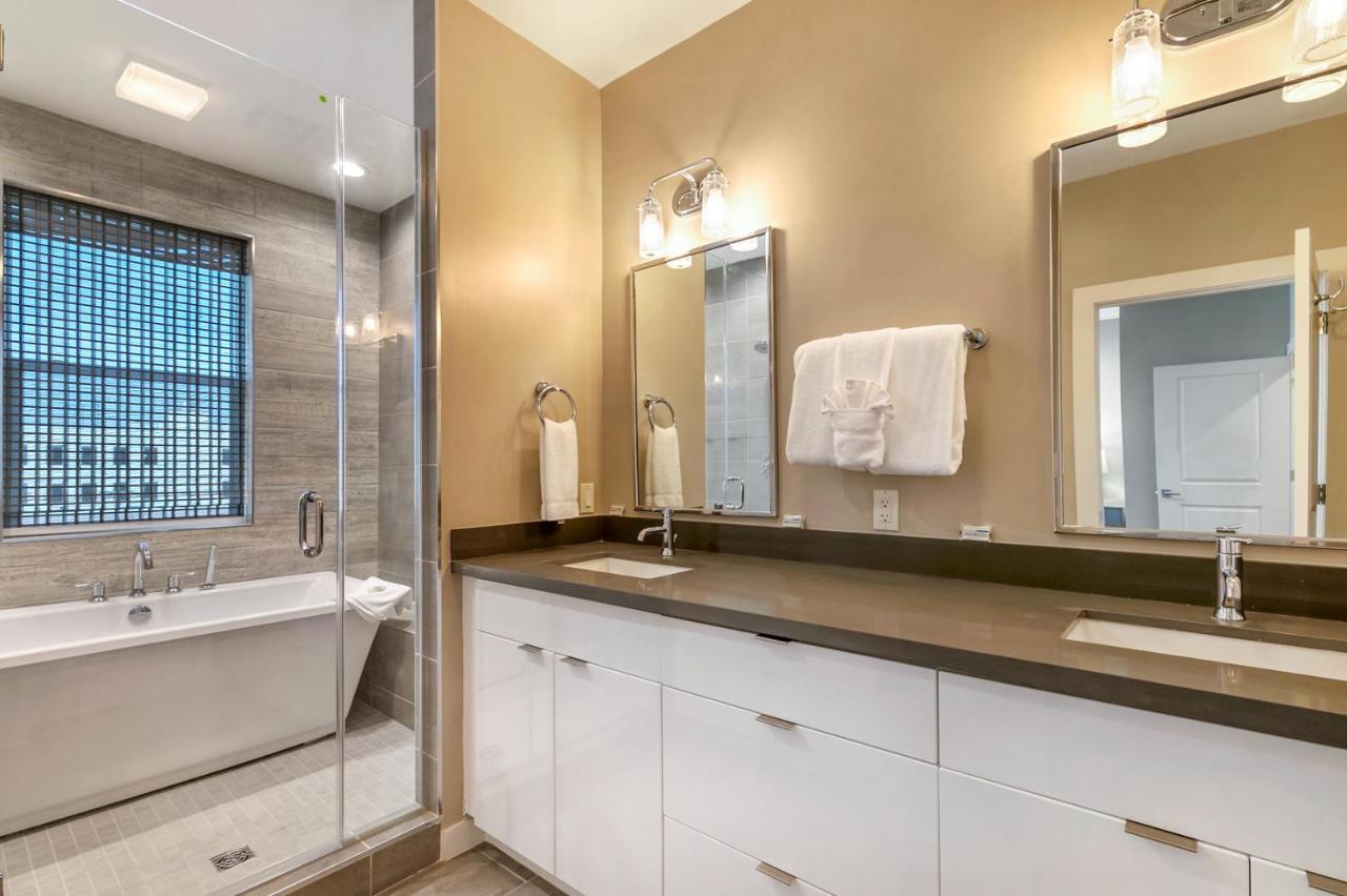 New Construction Elegant Villas New Orleans Exterior photo